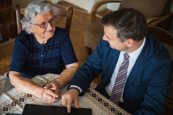 when should I hire an elder law attorney