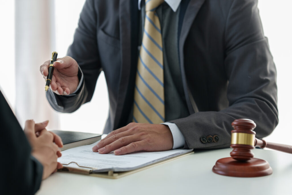 do you need a lawyer to make a will